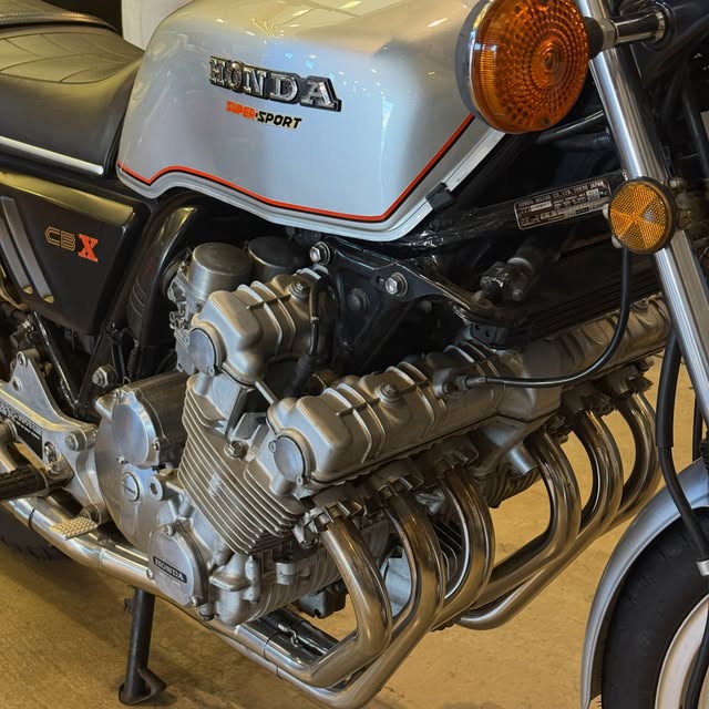 HONDA CBX 1050 - Imagem 7