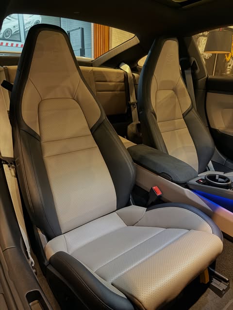 PORSCHE 911 CARRERA 992.2 - Imagem 11