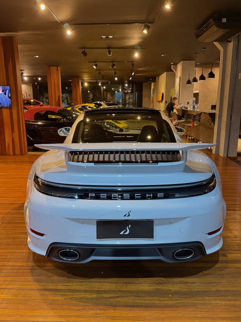 PORSCHE 911 CARRERA 992.2 - Imagem 6