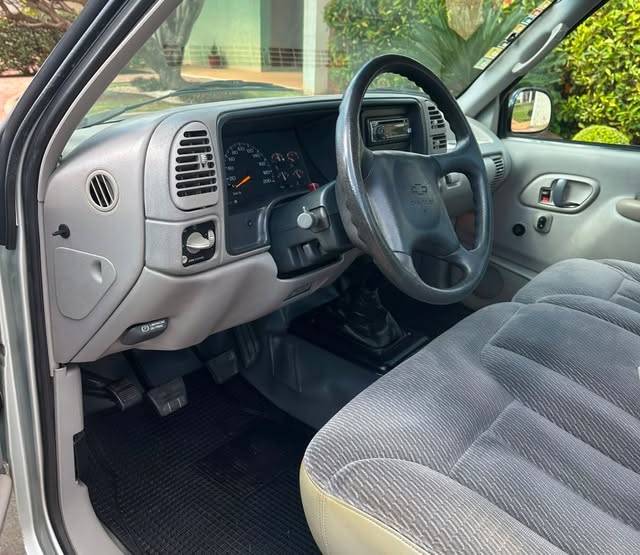 CHEVROLET SILVERADO - Imagem 17