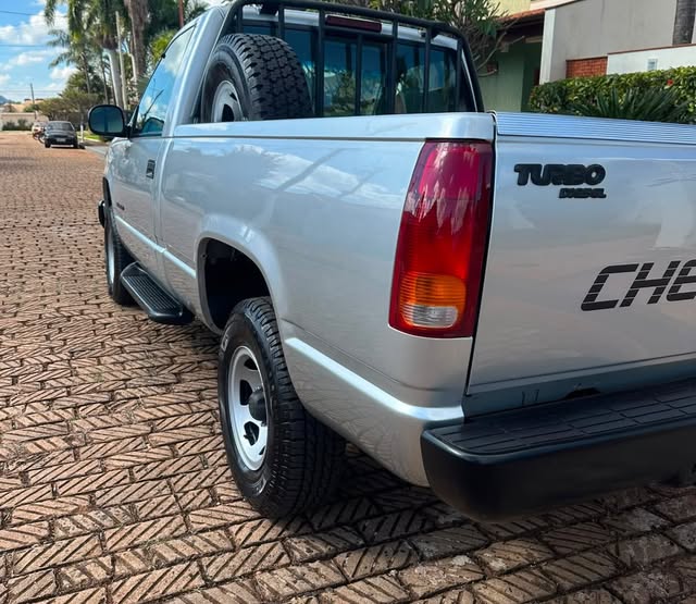 CHEVROLET SILVERADO - Imagem 5