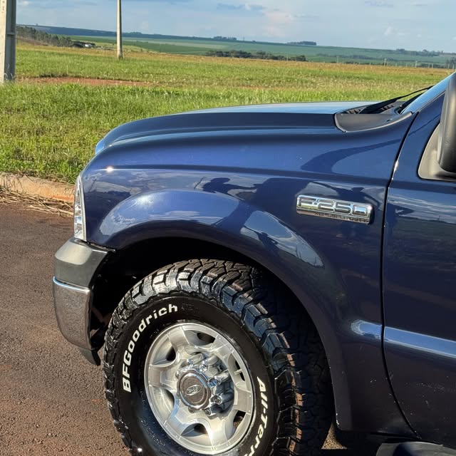 FORD F-250 XLT-L - Imagem 5