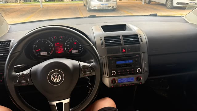 VOLKSWAGEN POLO COMFORTLINE 1.6 I-MOTION - Imagem 11