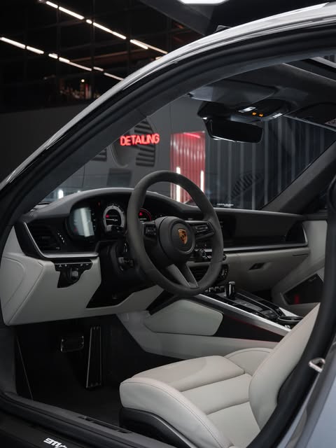 PORSCHE 911 TURBO S - Imagem 2