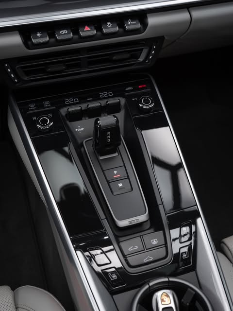 PORSCHE 911 TURBO S - Imagem 14