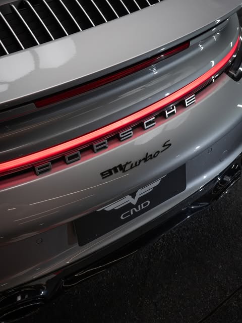 PORSCHE 911 TURBO S - Imagem 19