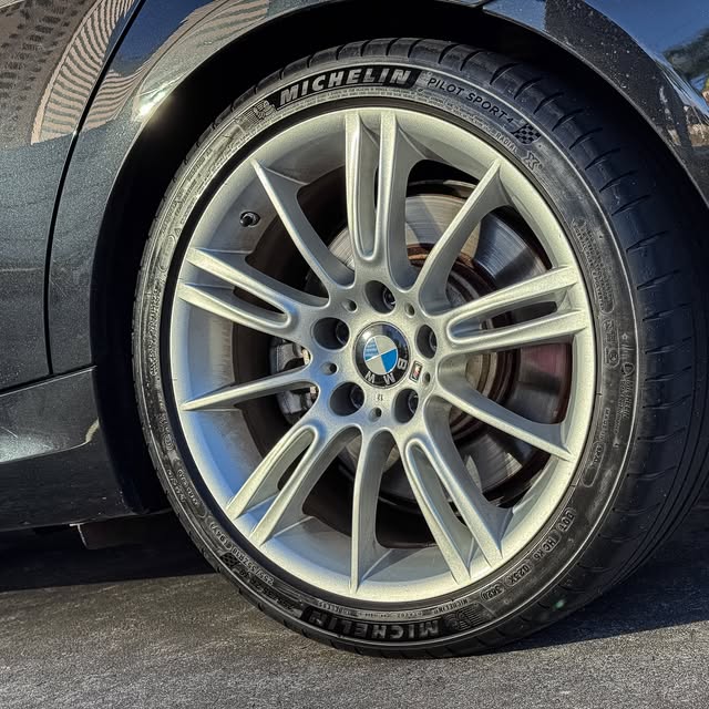 BMW 335I - Imagem 6