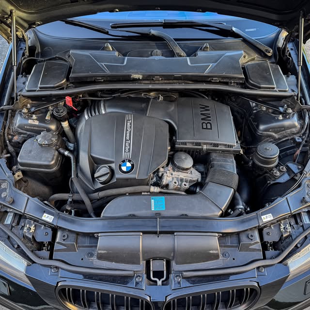 BMW 335I - Imagem 10