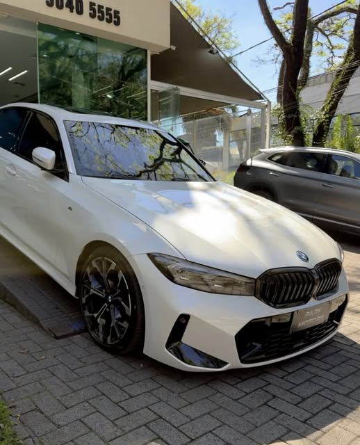 BMW 330E M SPORT - Imagem 4