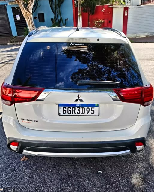 MITSUBISHI OUTLANDER - Imagem 3