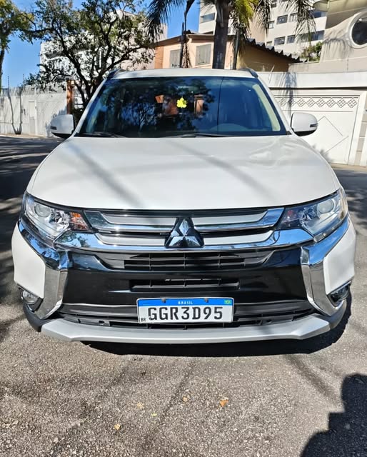 MITSUBISHI OUTLANDER - Imagem 6