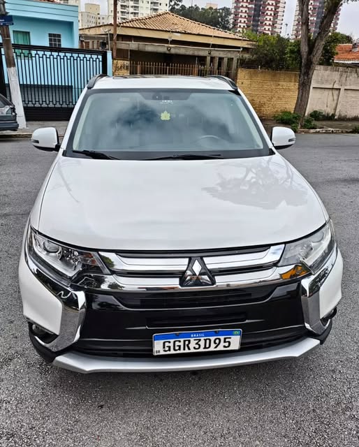 MITSUBISHI OUTLANDER - Imagem 10