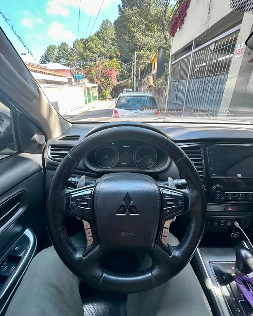 MITSUBISHI L200 TRITON SPORT HPE-S - Imagem 6