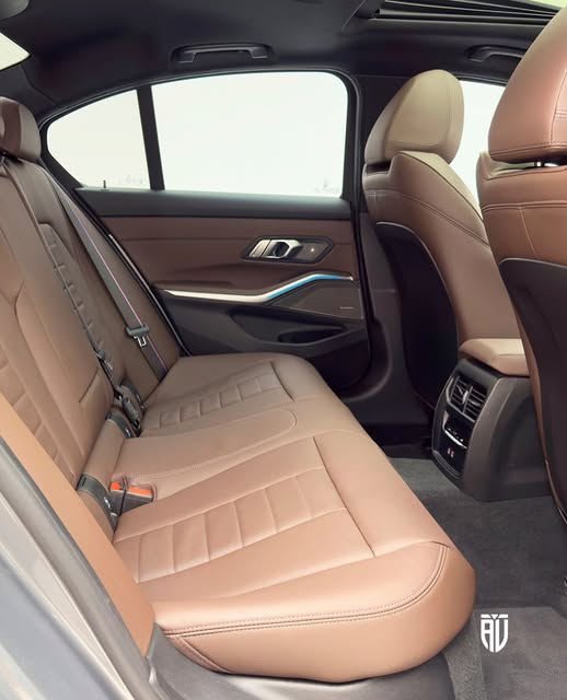BMW 330E M SPORT - Imagem 14