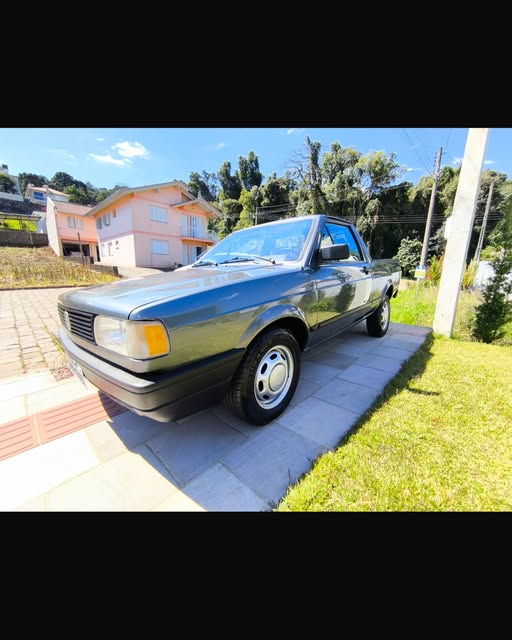 VOLKSWAGEN SAVEIRO GL - Imagem 16