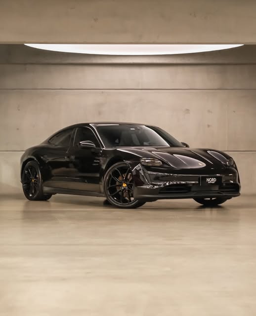 PORSCHE TAYCAN - Imagem 2