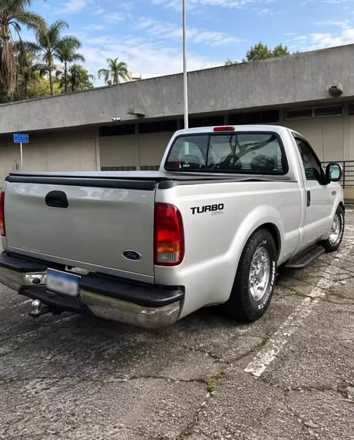 FORD F-250 - Imagem 9