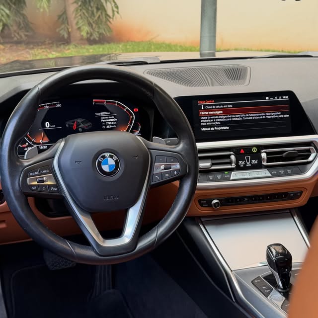 BMW 320I SPORT GP - Imagem 5