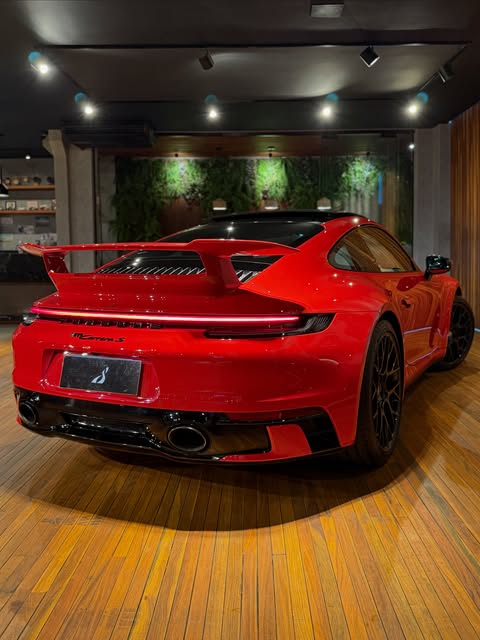 PORSCHE 911 CARRERA S - Imagem 1