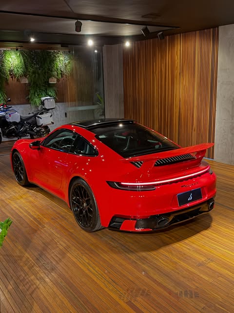 PORSCHE 911 CARRERA S - Imagem 4