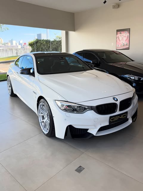BMW M4 - Imagem 2