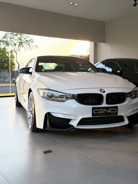 BMW M4 - Imagem 3