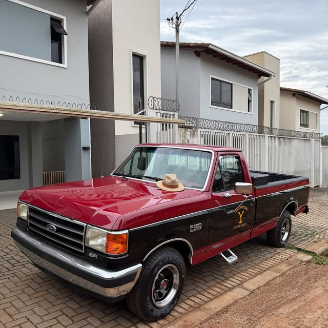 FORD F-150 XLT LARIAT - Imagem 2