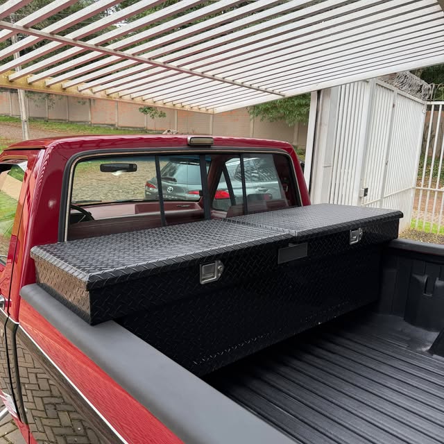 FORD F-150 XLT LARIAT - Imagem 15