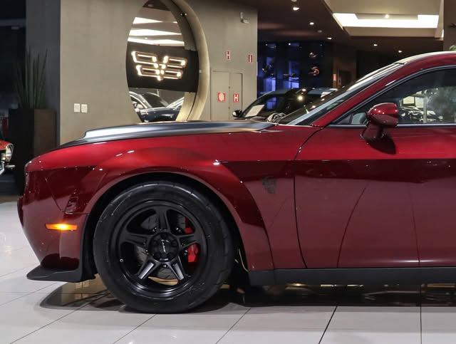 DODGE CHALLENGER SRT DEMON - Imagem 1