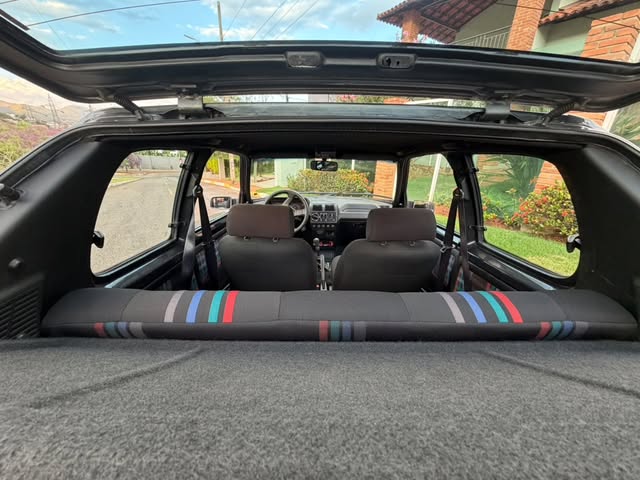 PEUGEOT 205 XSI - Imagem 12