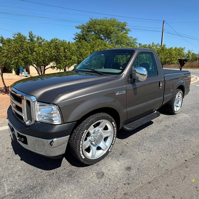 FORD F-250 XLT-L - Imagem 5