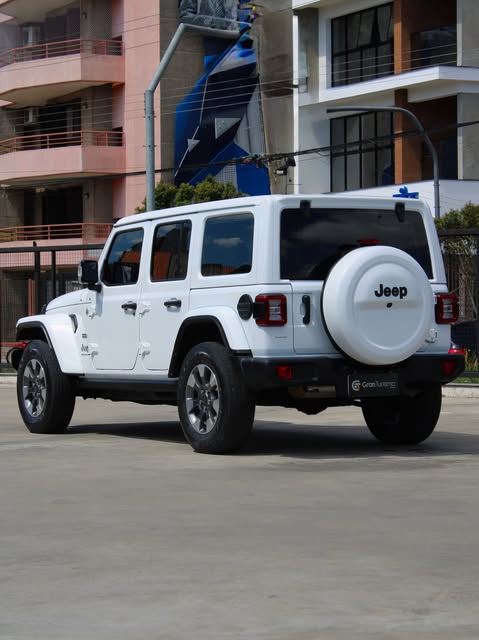 JEEP WRANGLER SAHARA - Imagem 2