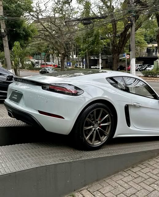 PORSCHE 718 - Imagem 5