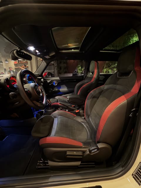 MINI COOPER JCW - Imagem 13