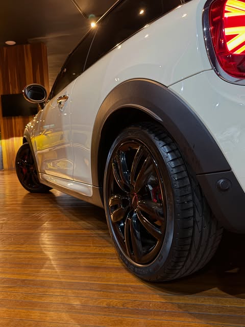 MINI COOPER JCW - Imagem 7