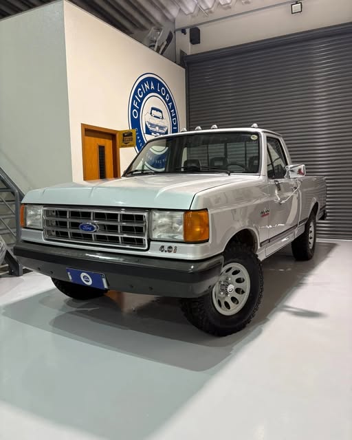 FORD F-1000 SUPER SÉRIE - Imagem 1
