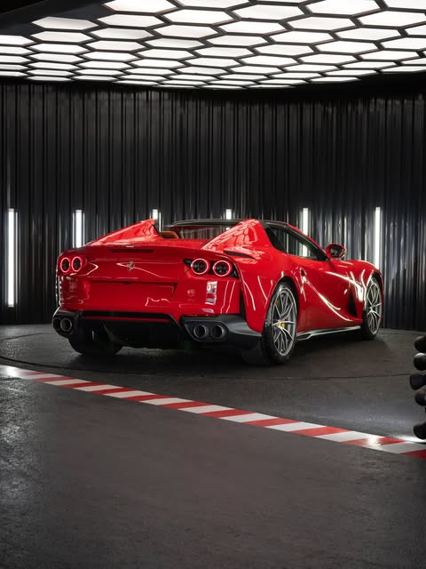 FERRARI 812 GTS - Imagem 15
