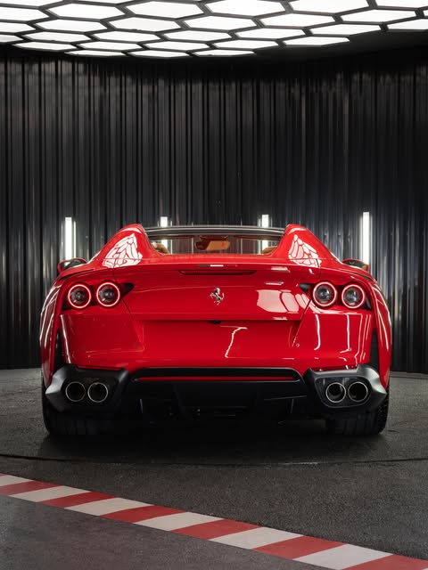 FERRARI 812 GTS - Imagem 19
