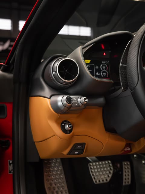 FERRARI 812 GTS - Imagem 8