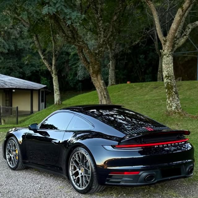 PORSCHE 911 CARRERA - Imagem 11