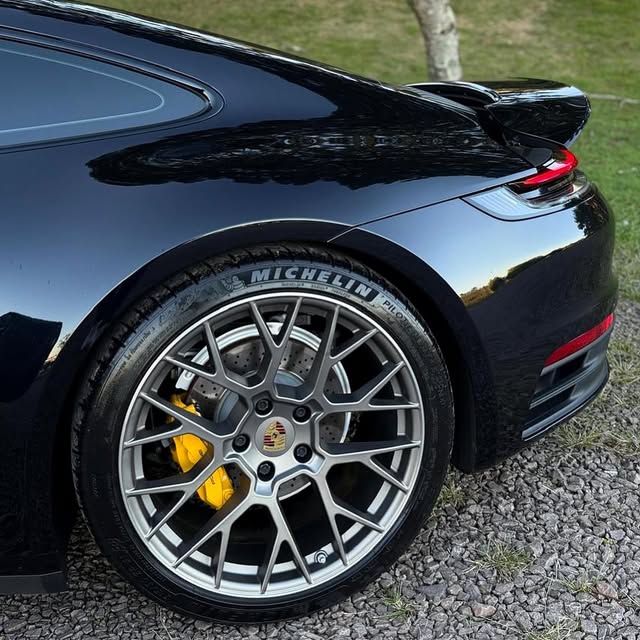 PORSCHE 911 CARRERA - Imagem 3