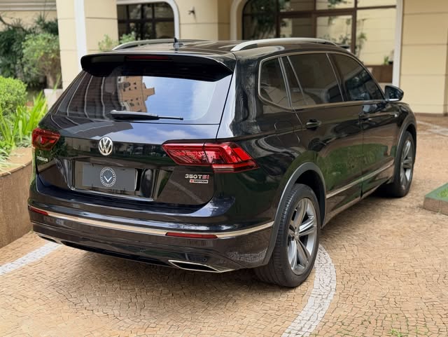 VOLKSWAGEN TIGUAN R-LINE - Imagem 4