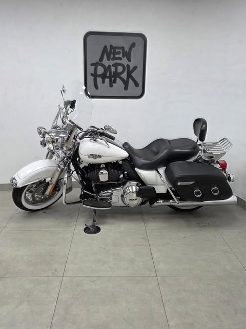 HARLEY-DAVIDSON ROAD KING CLASSIC - Imagem 11