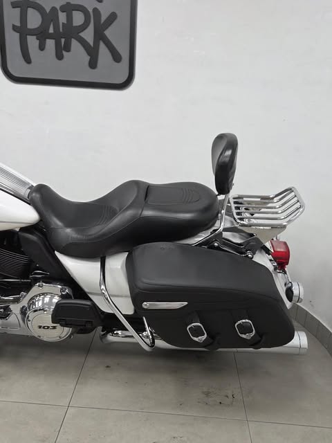 HARLEY-DAVIDSON ROAD KING CLASSIC - Imagem 15