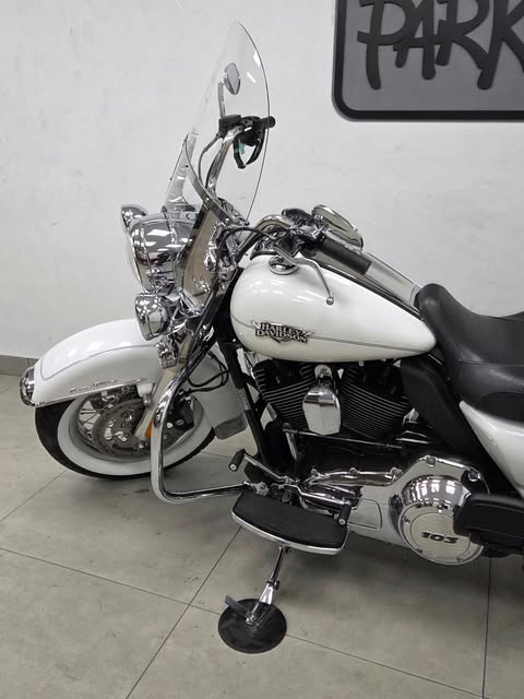 HARLEY-DAVIDSON ROAD KING CLASSIC - Imagem 16