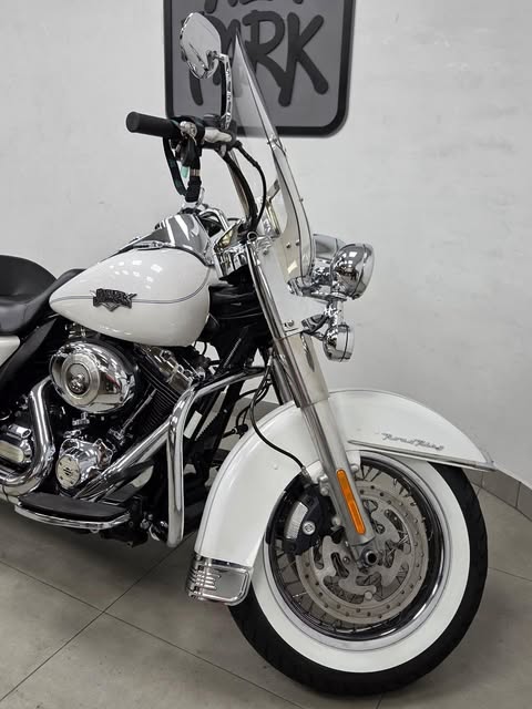 HARLEY-DAVIDSON ROAD KING CLASSIC - Imagem 4