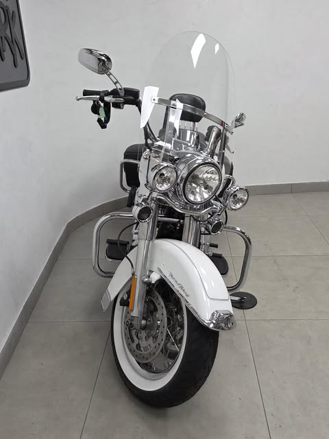 HARLEY-DAVIDSON ROAD KING CLASSIC - Imagem 10