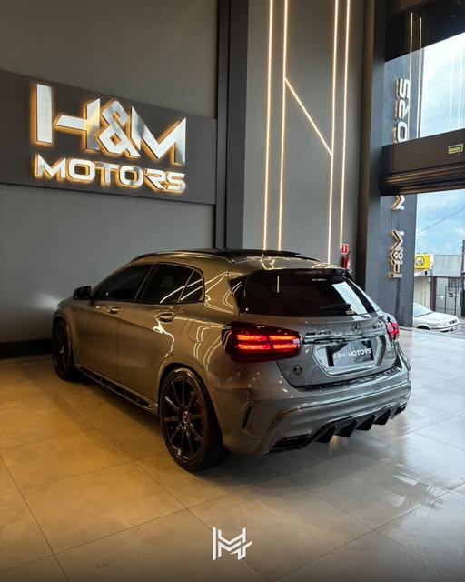 MERCEDES-BENZ GLA 45 AMG - Imagem 8