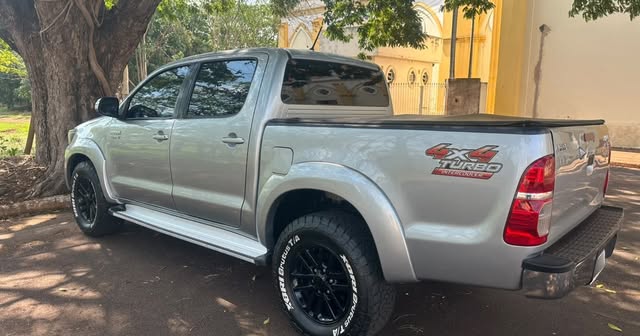TOYOTA HILUX SRV - Imagem 5