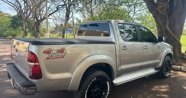 TOYOTA HILUX SRV - Imagem 6